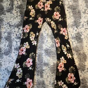 Black floral print flare leggings